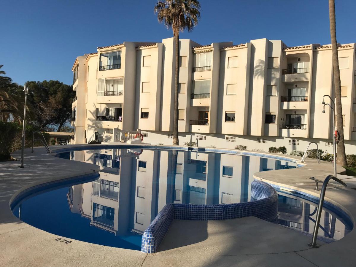 Sea & Pool View Garden Apartment Las Palmeras Нерха Экстерьер фото